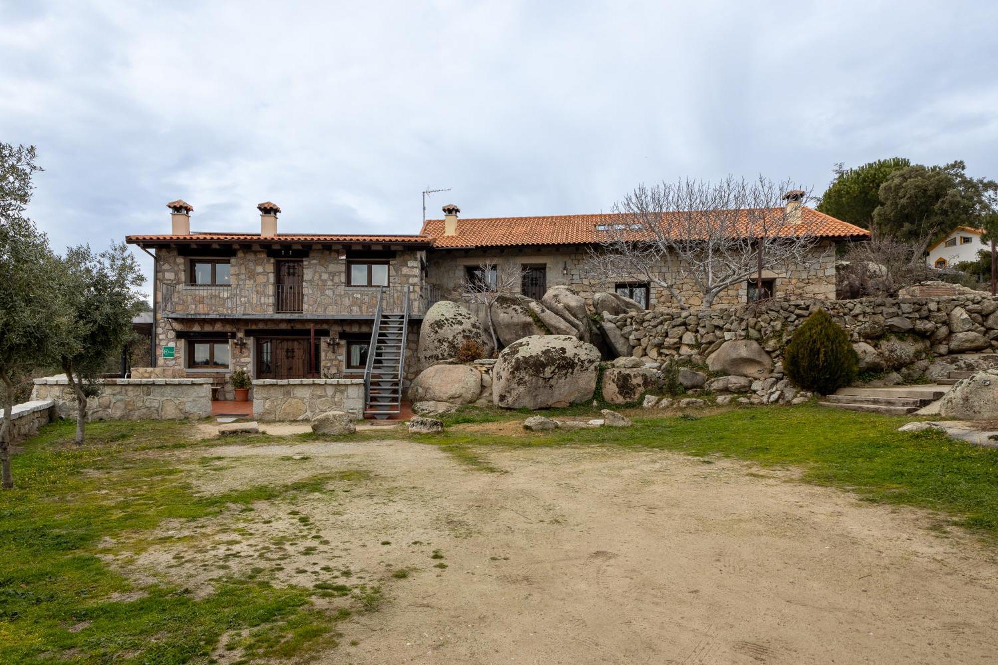 Finca El Olivo De Fresnedillas Fresnedillas de la Oliva ภายนอก รูปภาพ